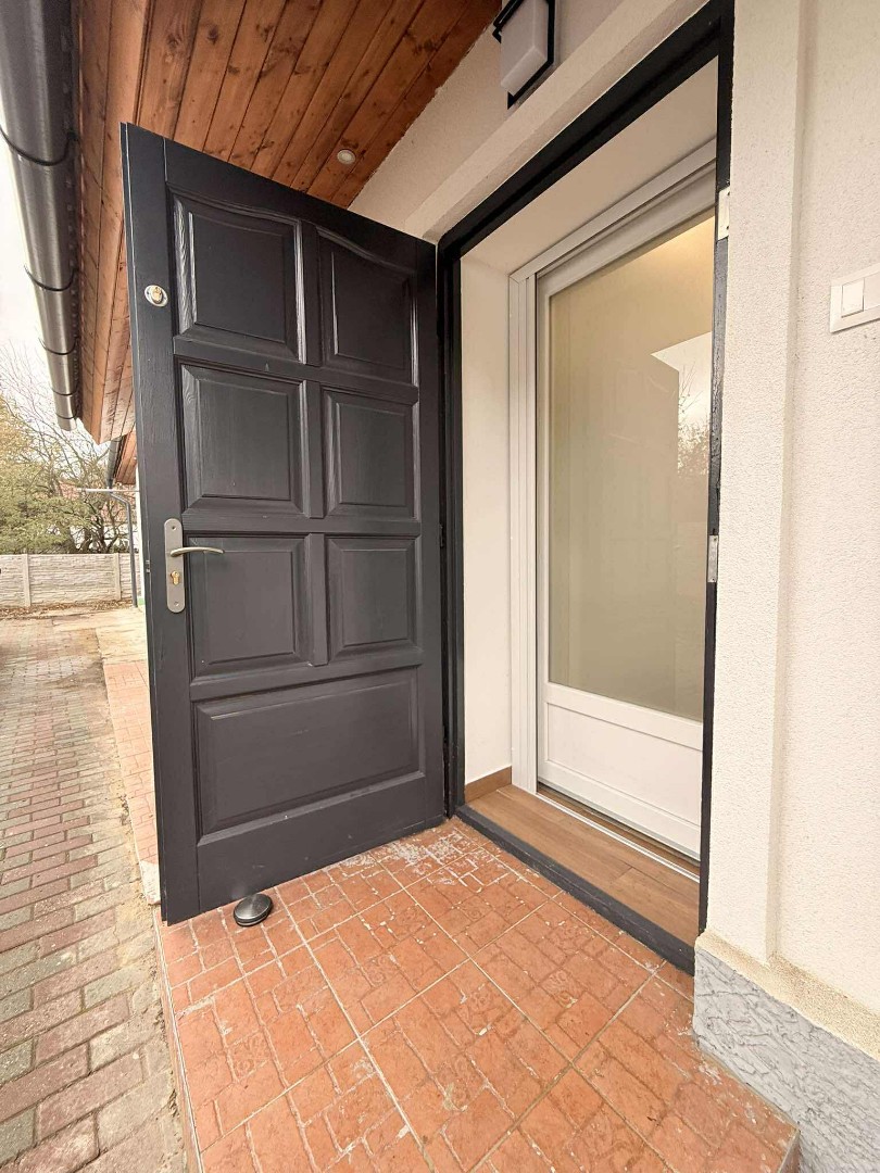 Eladó családi ház Dédestapolcsányon - Kép 2