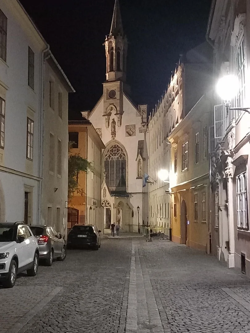 Kiadó tégla lakás Sopronban - Kép 15