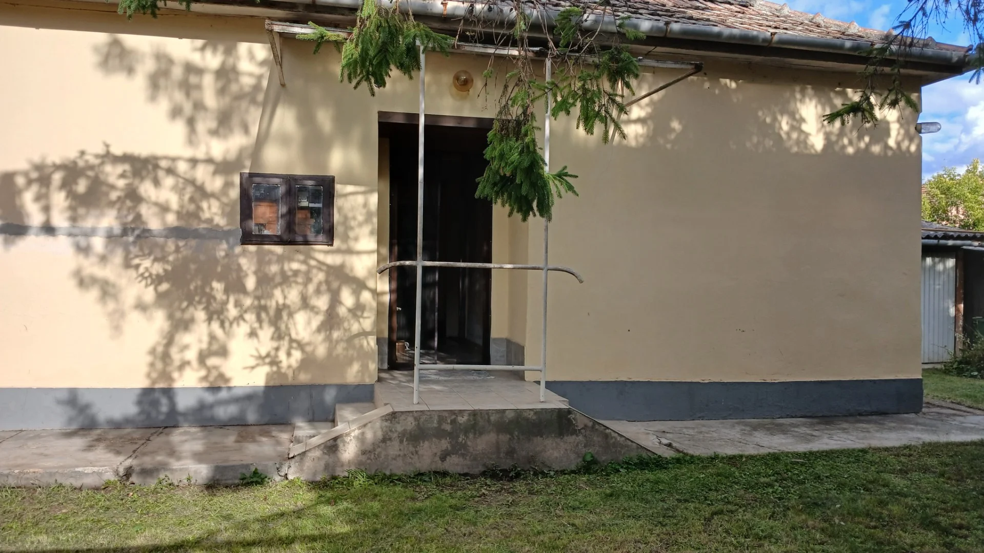 Eladó családi ház Jászberényen - Kép 3