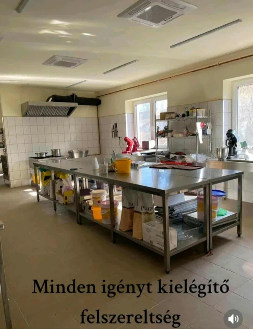 Cukrászda és lakás egyben - Kép 5