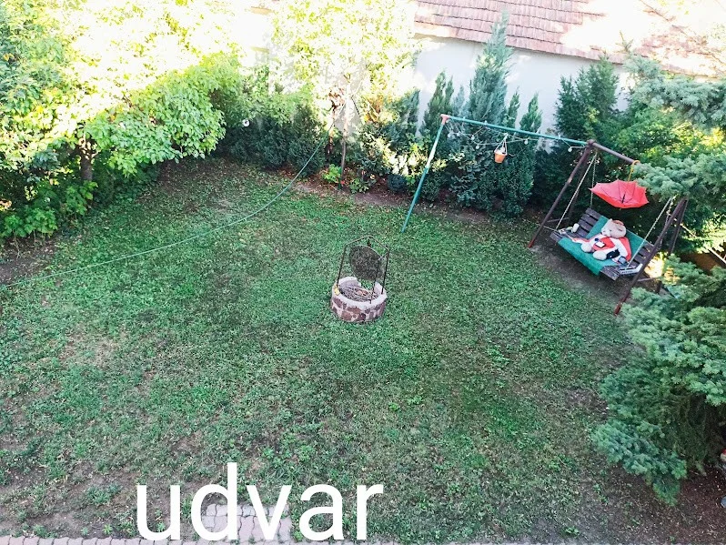 Eladó családi ház Veszprém - Kép 12