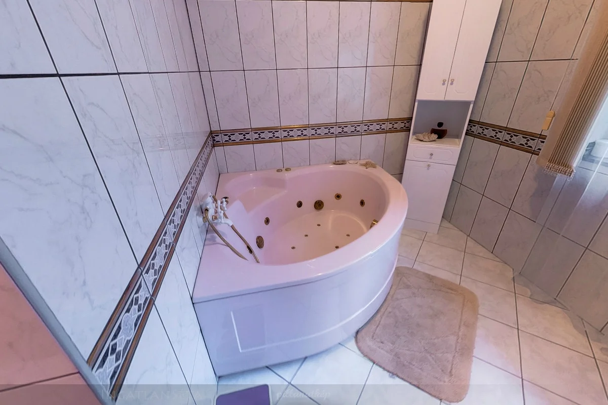 Kertvárosi villa, 3 családi ház - Kép 12
