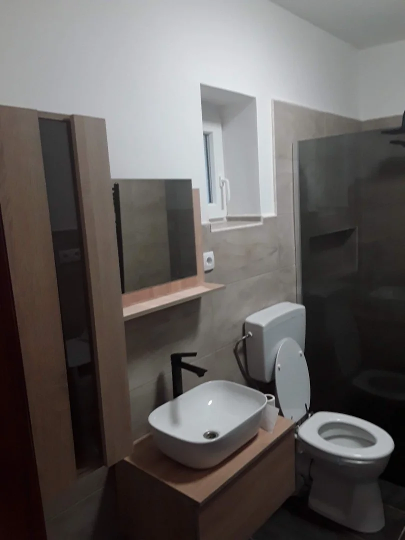 Eladó családi ház Csákánydoroszlón - Kép 10