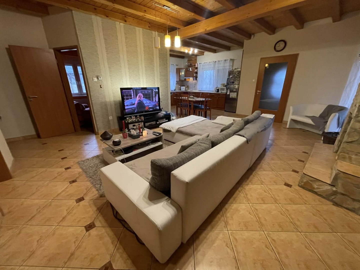 Nyírszőlős központjában impozáns családi ház eladó!