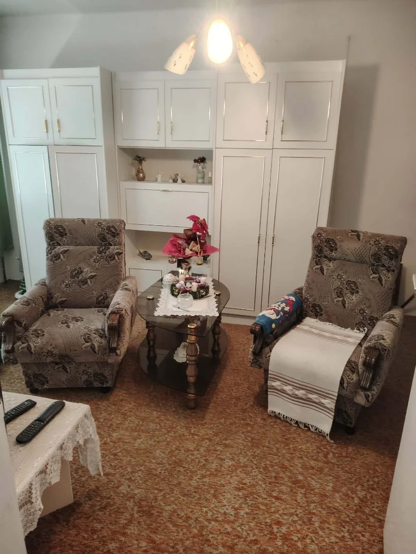 Eladó családi ház Győrött - Kép 6