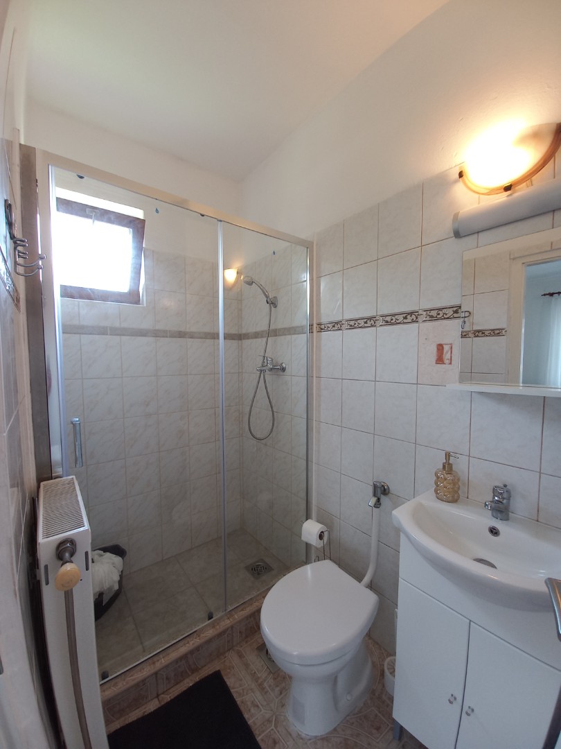 Három lakrészből álló ház Gyulán eladó - Kép 6