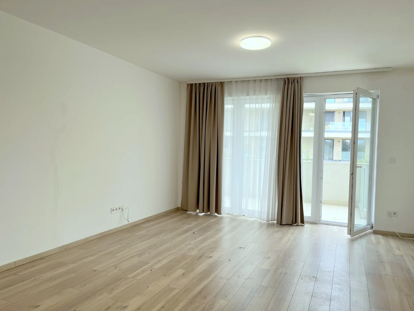 Újépítésű, 3 szobás lakás, Paskal Lakóparkban kiadó! - Kép 3