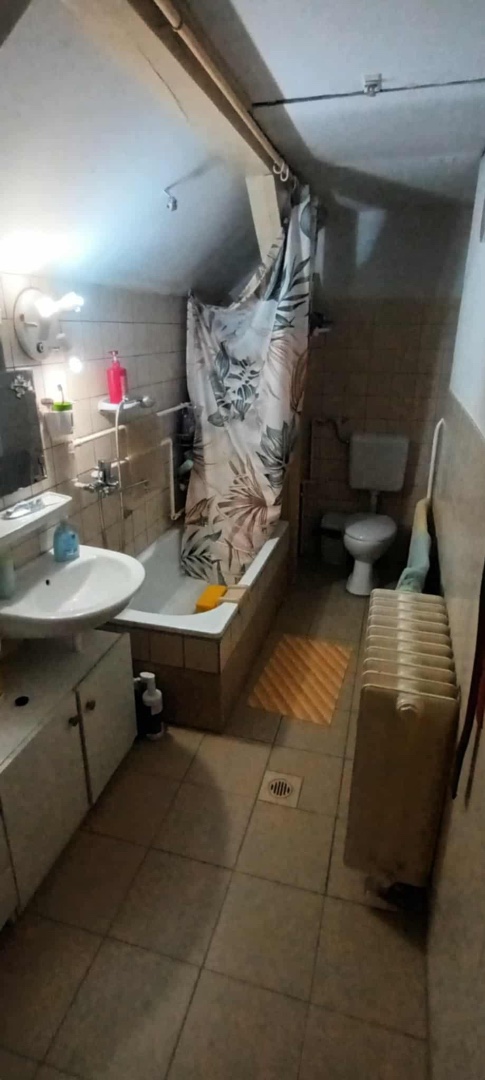 Családi ház eladó! - Kép 11