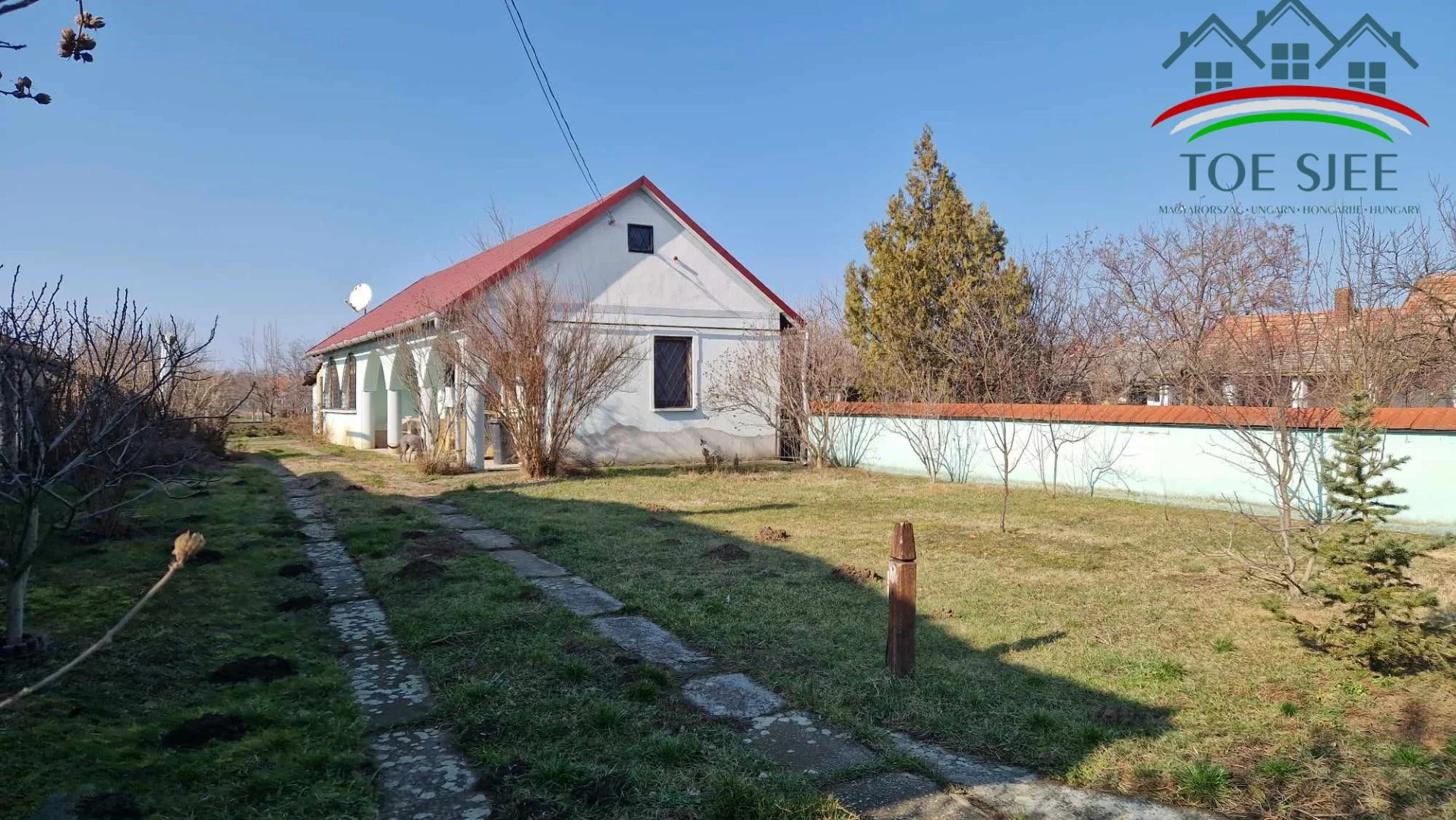 Abádszalókon nyaraló eladó (idn240220)