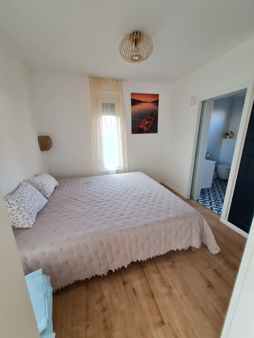 Balatonvilágos - Magaspart közelében azonnal költözhető családi ház eladó! - Kép 13