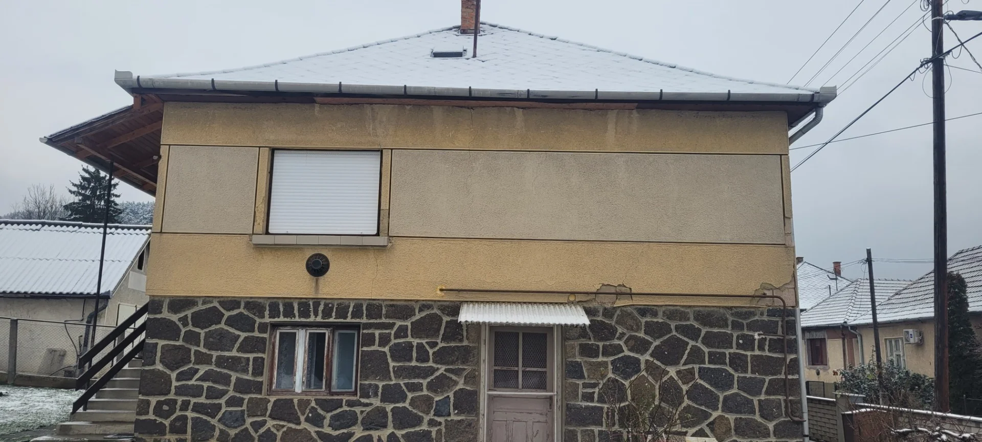 Jó állapotú 2 szintes családi ház csendes környezetben - Kép 18