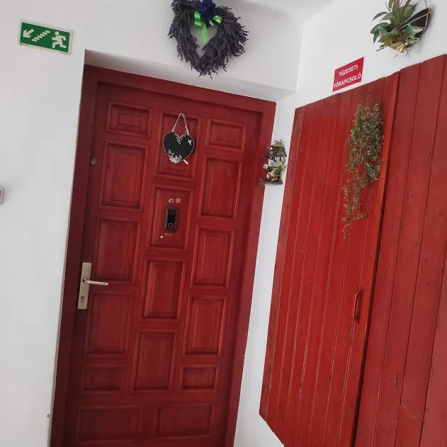 Eladó tégla lakás Veszprém - Kép 19