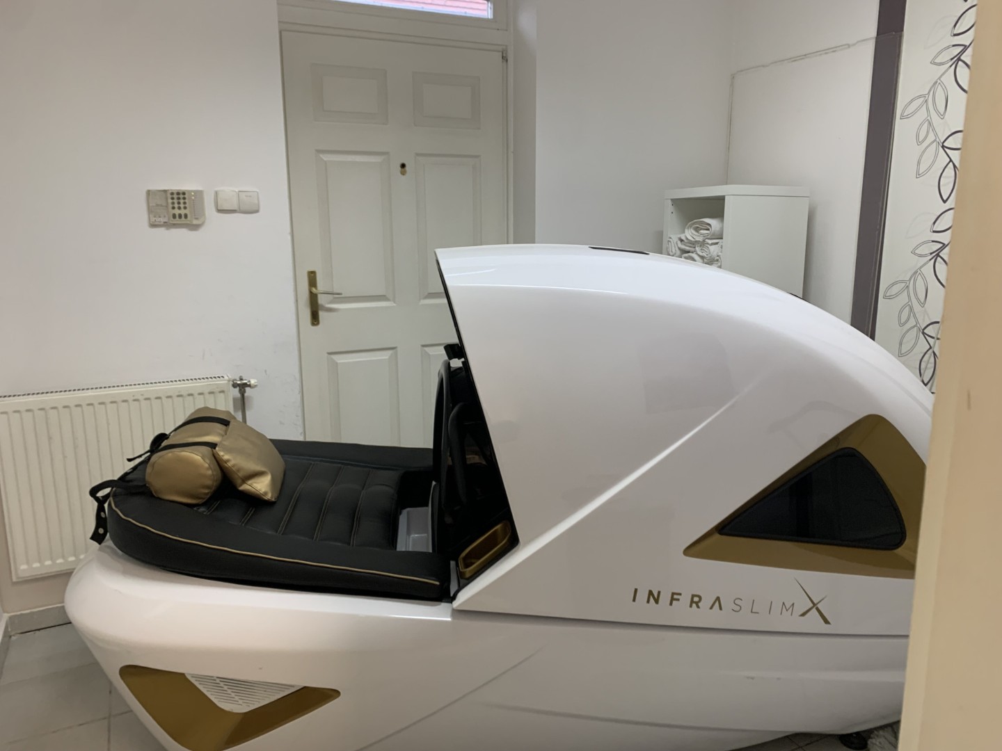 Egerben a Kertész úton földszinti két utca felőli bejárattal 54 nm-es üzlethelyiség eladó! - Kép 4