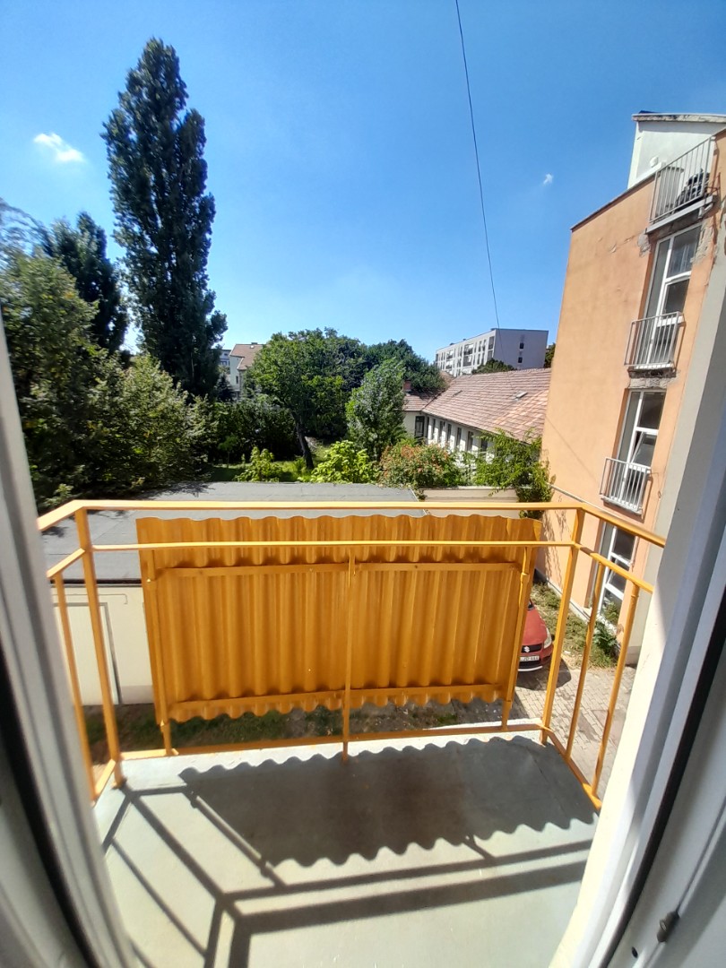 Pécs Egyetemvárosában 1 hálós lakás kiadó - Kép 5