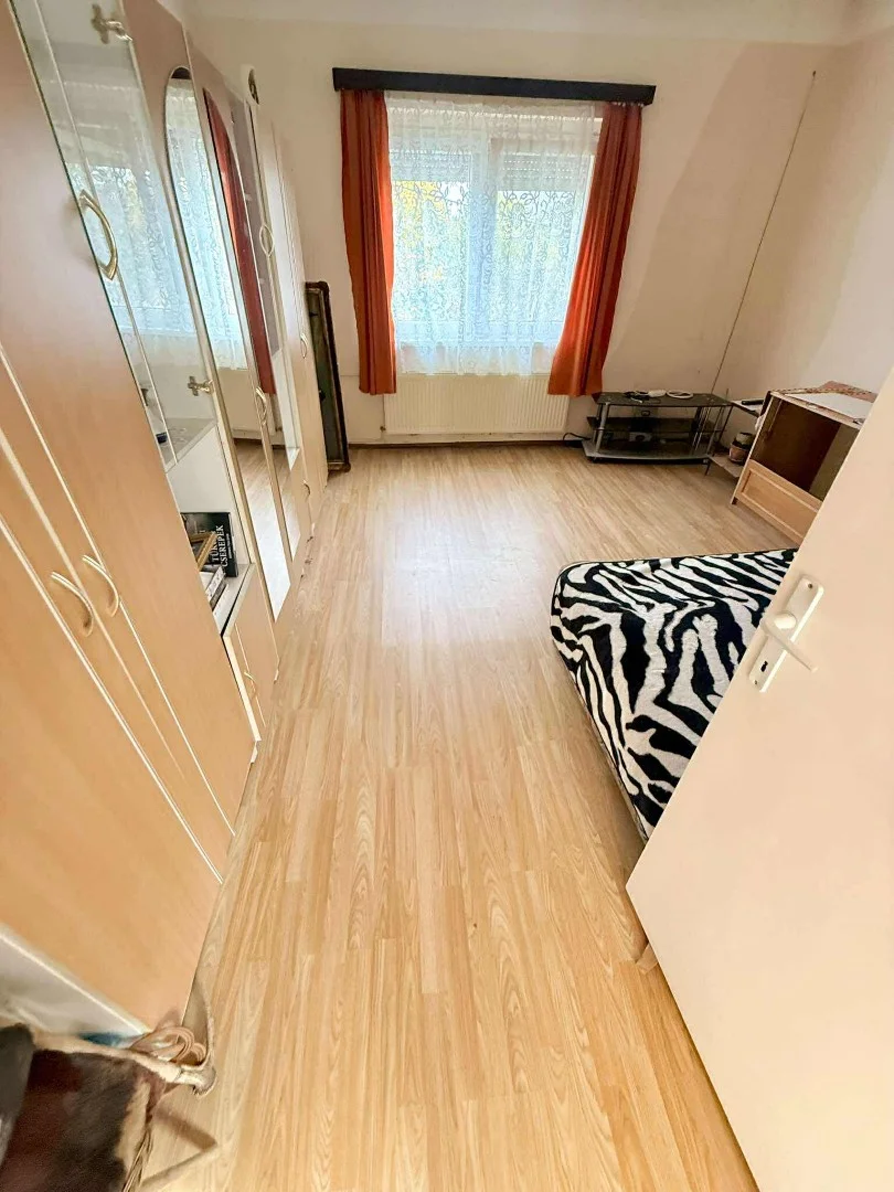 Eladó családi ház Berenten - Kép 18