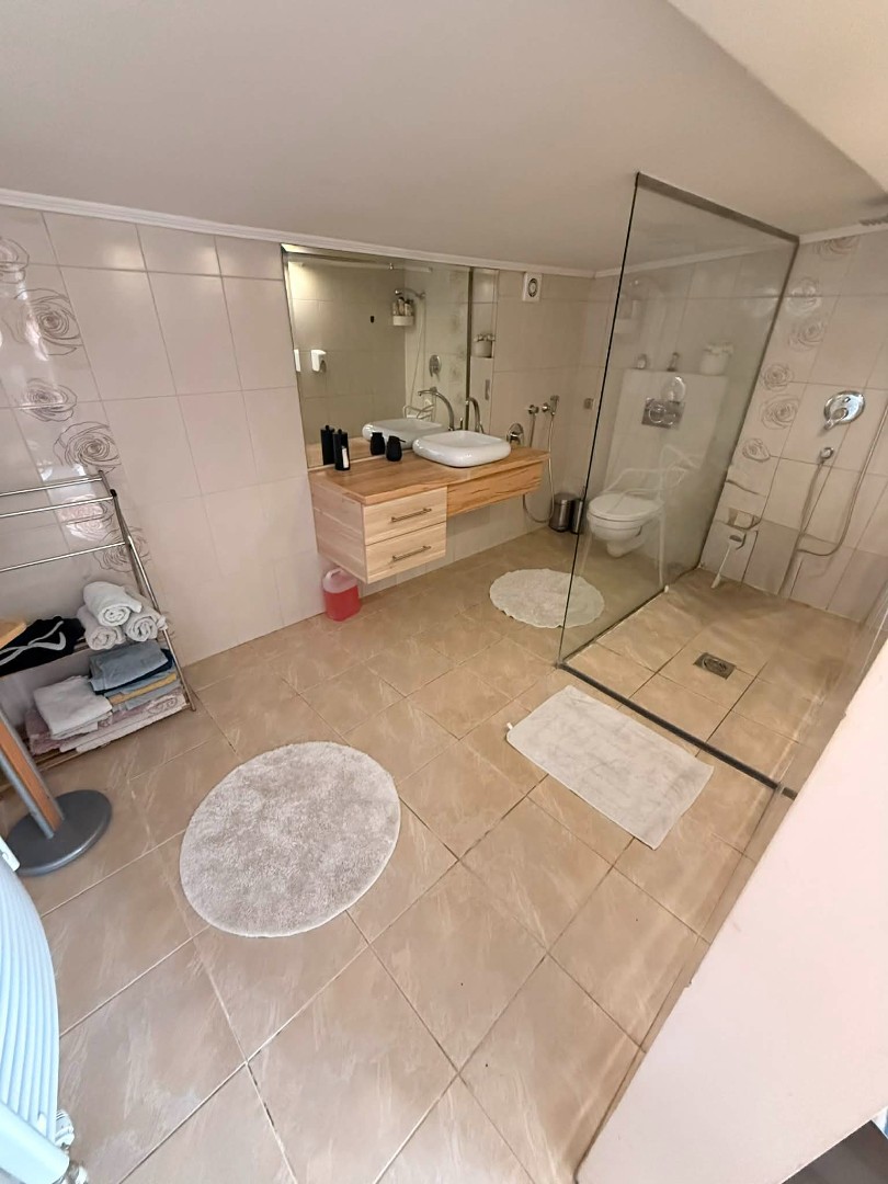 Eladó családi ház Miskolcon - Kép 2