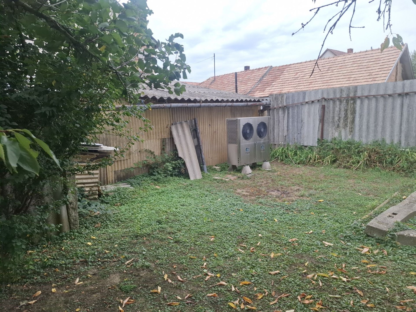 Siklós csendes város részén két generációs családi ház eladó - Kép 5