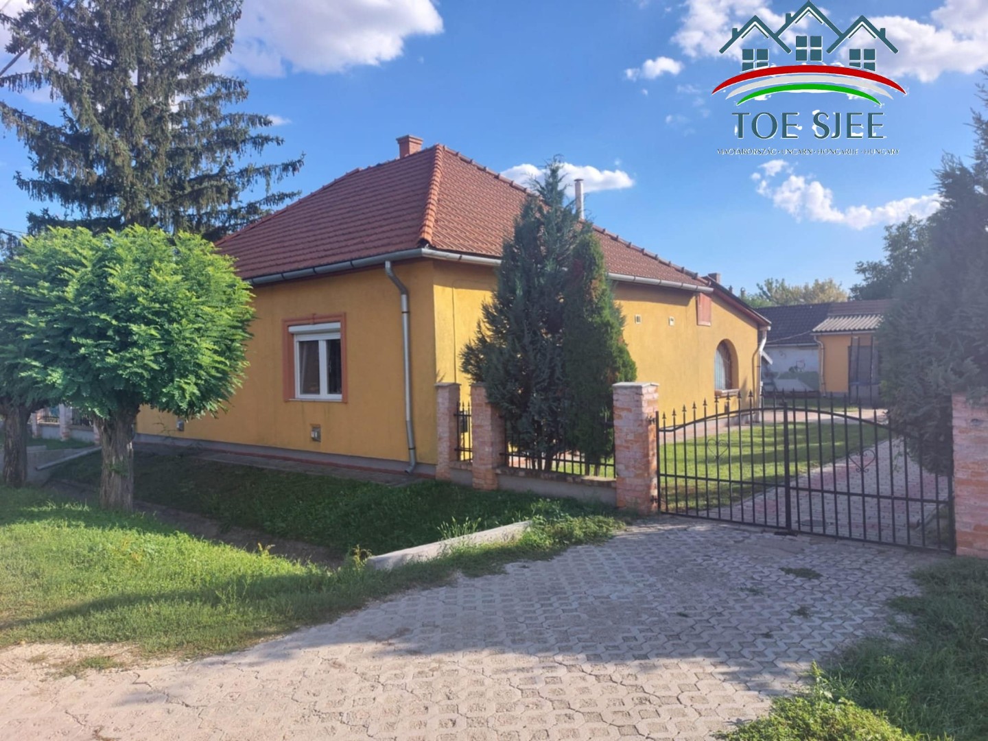 Családi ház eladó Abádszalókon (250502)