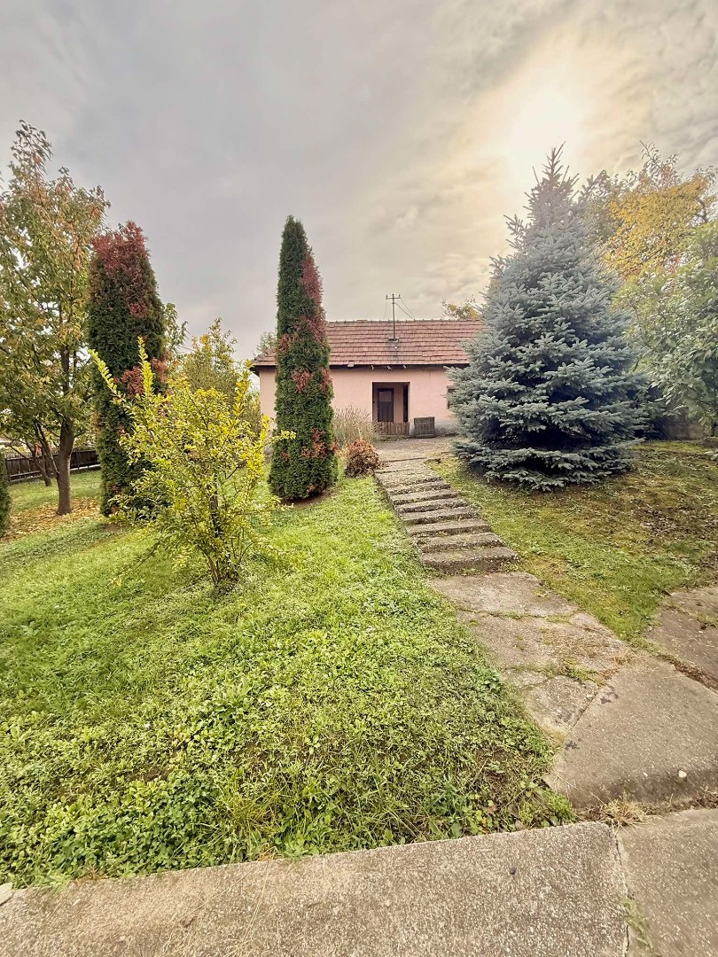 Eladó családi ház Berenten - Kép 3