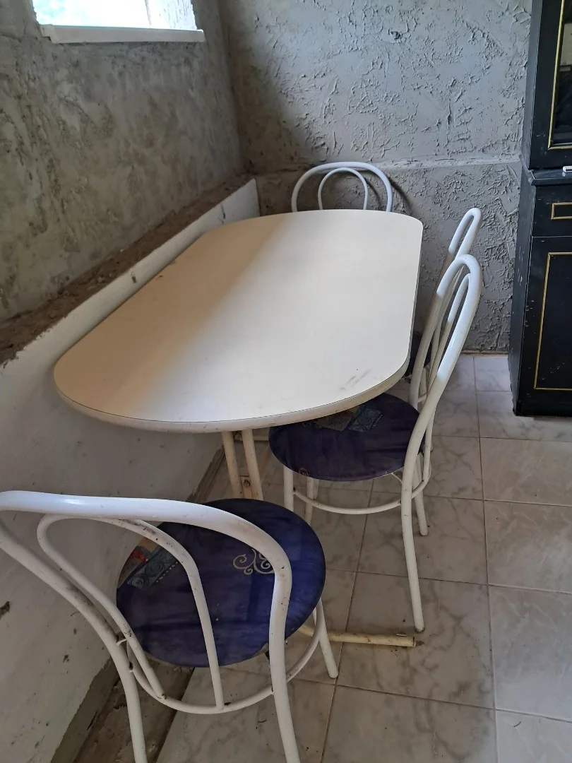 Nagy telek/ nyaraló eladó 2 házzal. - Kép 4