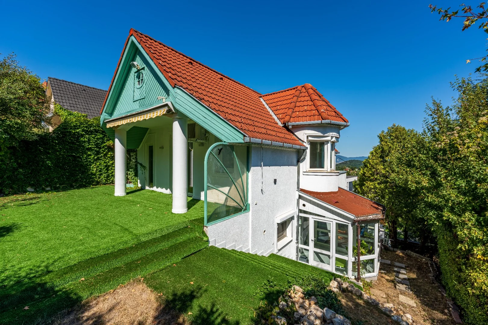 Panorámás Luxus Ikerház Remetekertváros Szívében! - Kép 2