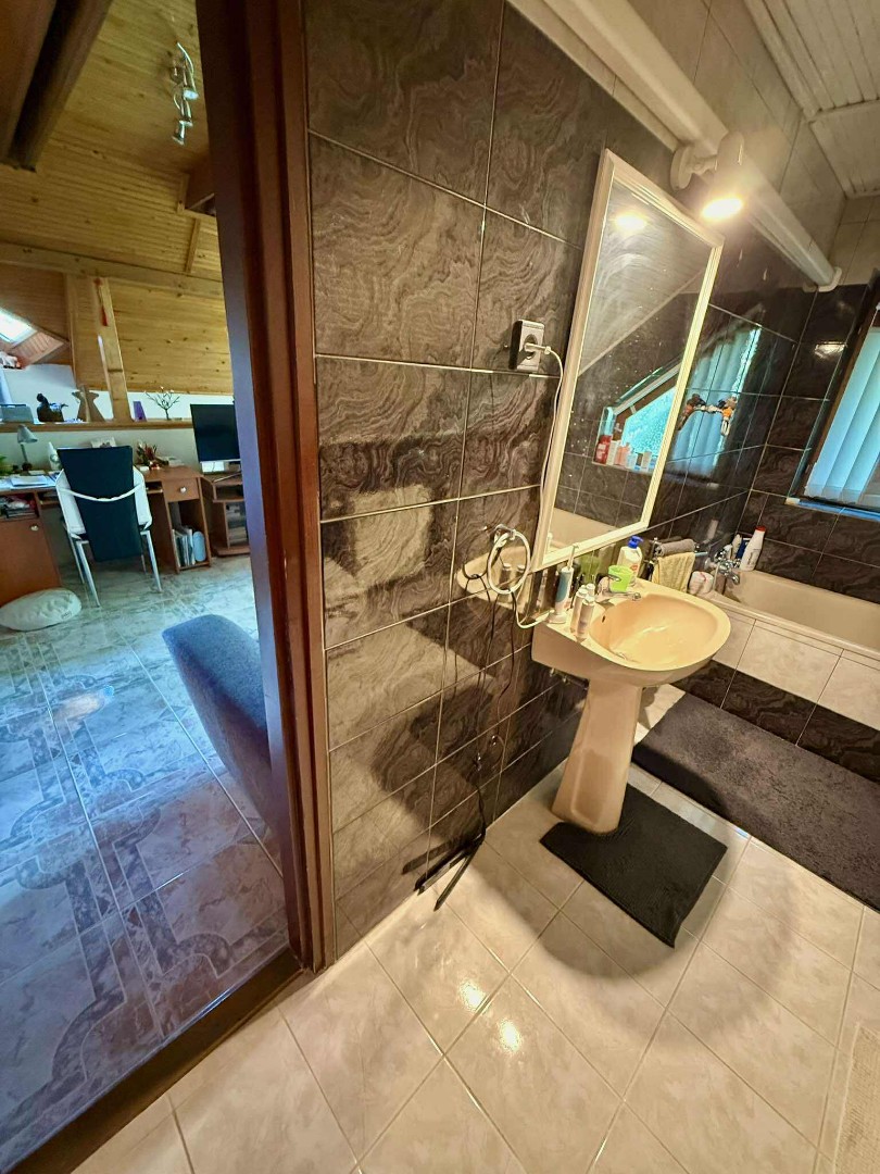 Eladó családi ház Miskolcon - Kép 5