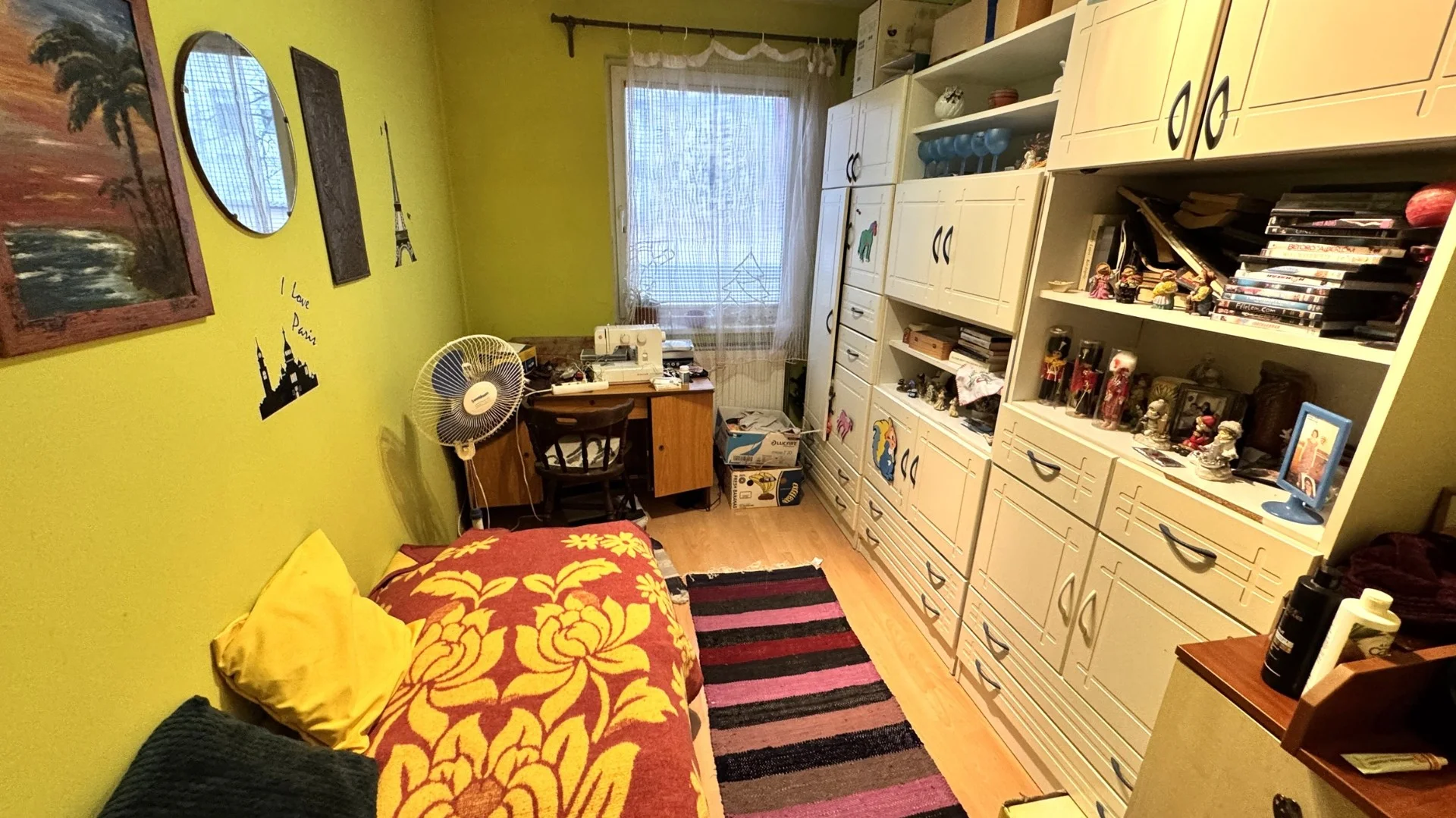 Nyíregyháza belvárosában a Kossuth utca közelében, földszinten lévő, 45 nm-es, 1 szoba-amerikai konyha-nappalis, csendes udvarra néző, akadálymentesített, fiatal tégla építésű lakás eladó. - Kép 8