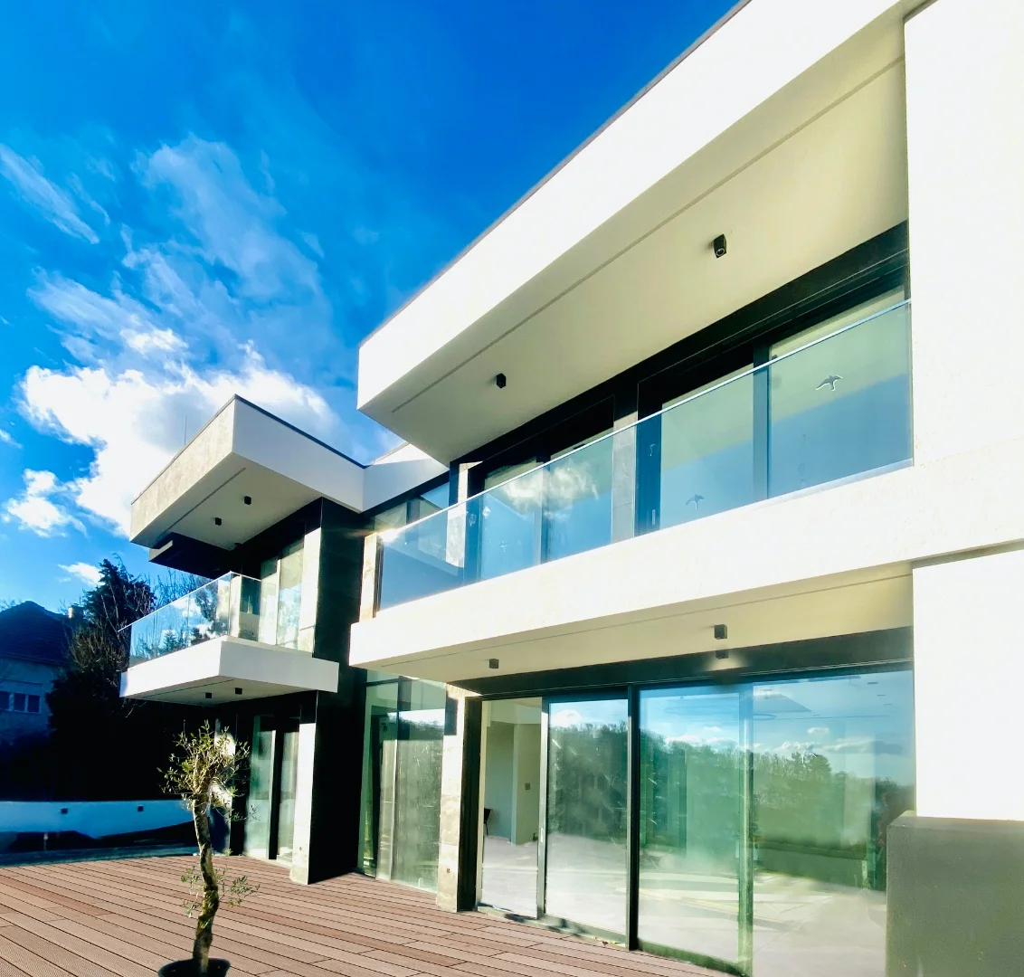 Vadonatúj, panorámás minimál luxusvilla eladó - Kép 11