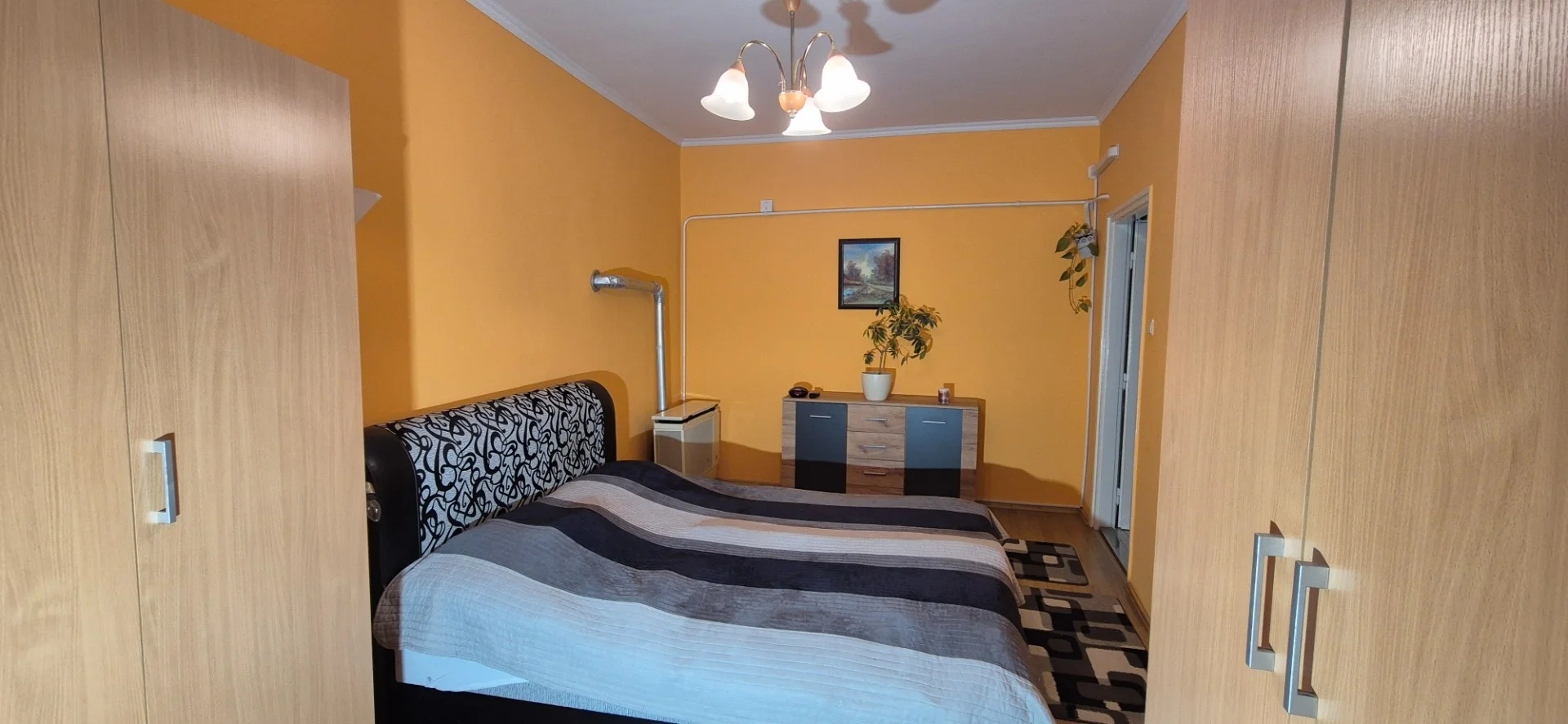Felújított lakás Győr belvárosában - Kép 3
