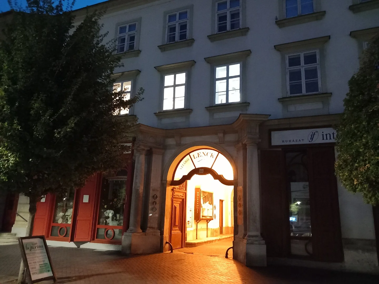 Kiadó tégla lakás Sopronban - Kép 2
