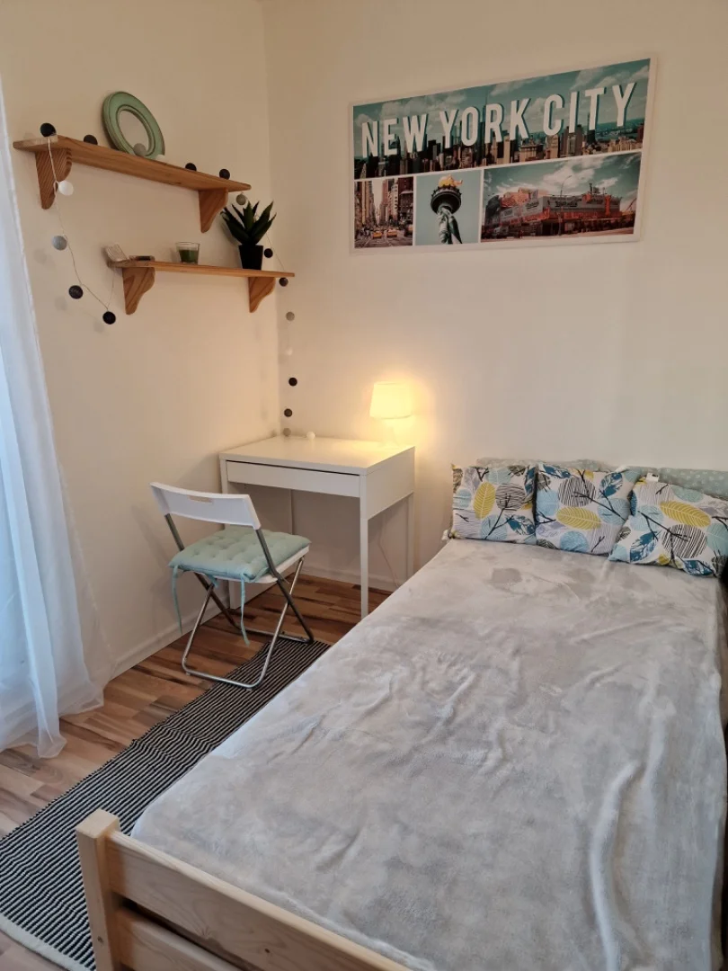 Egyetemvárosban lakás eladó - Kép 12