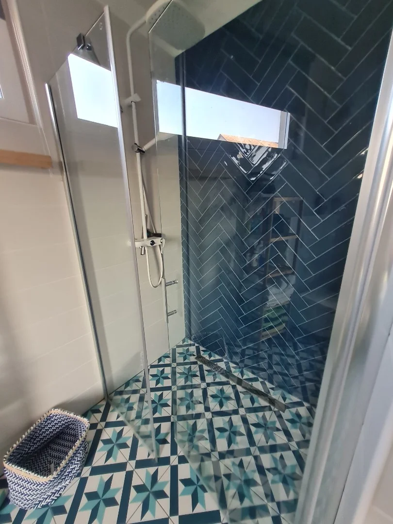 Balatonvilágos - Magaspart közelében azonnal költözhető családi ház eladó! - Kép 15