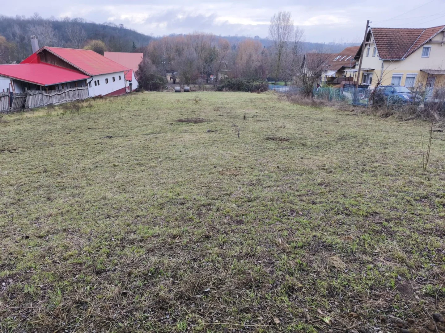 Gombai 3341m2 belterületi telek eladó
