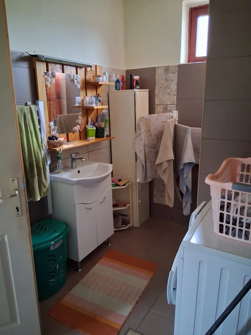 Eladó családi ház Gyulan - Kép 8