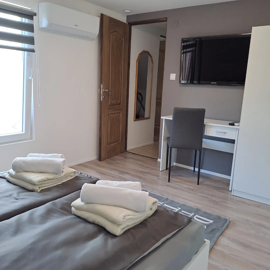 Part közeli házrész Balatonbogáron - Kép 10