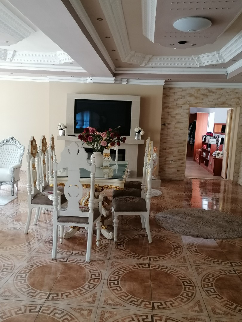 Eladó luxus ingatlan Békéscsaba - Kép 2