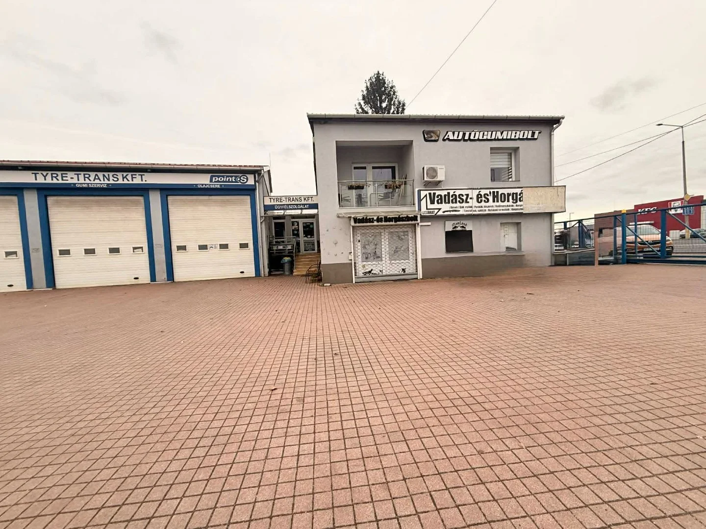 Eladó üzlet iroda / üzlet / kereskedelmi / szolgáltató Miskolcon