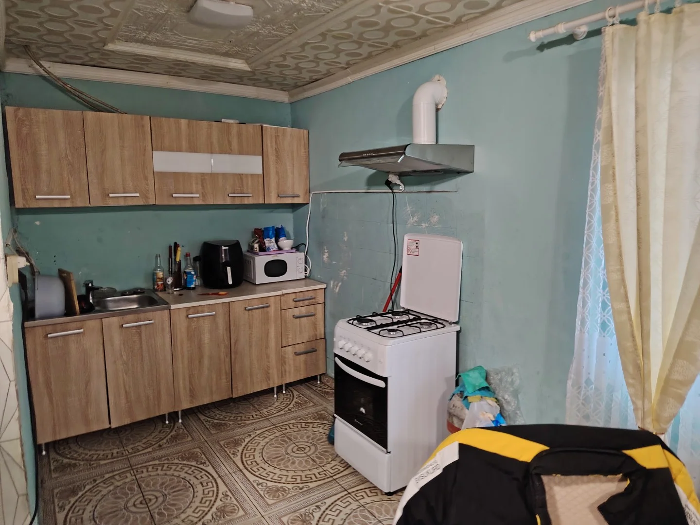 Eladó egy 2 generációs ház Nagykátán fel ujitasra vár - Kép 4