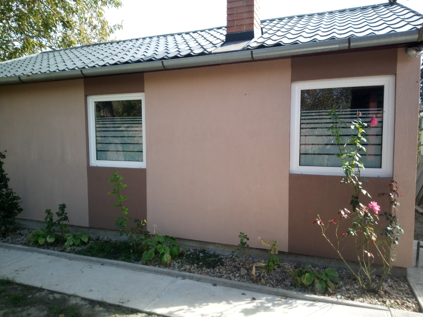 Felújított hétvégi ház - Kép 2