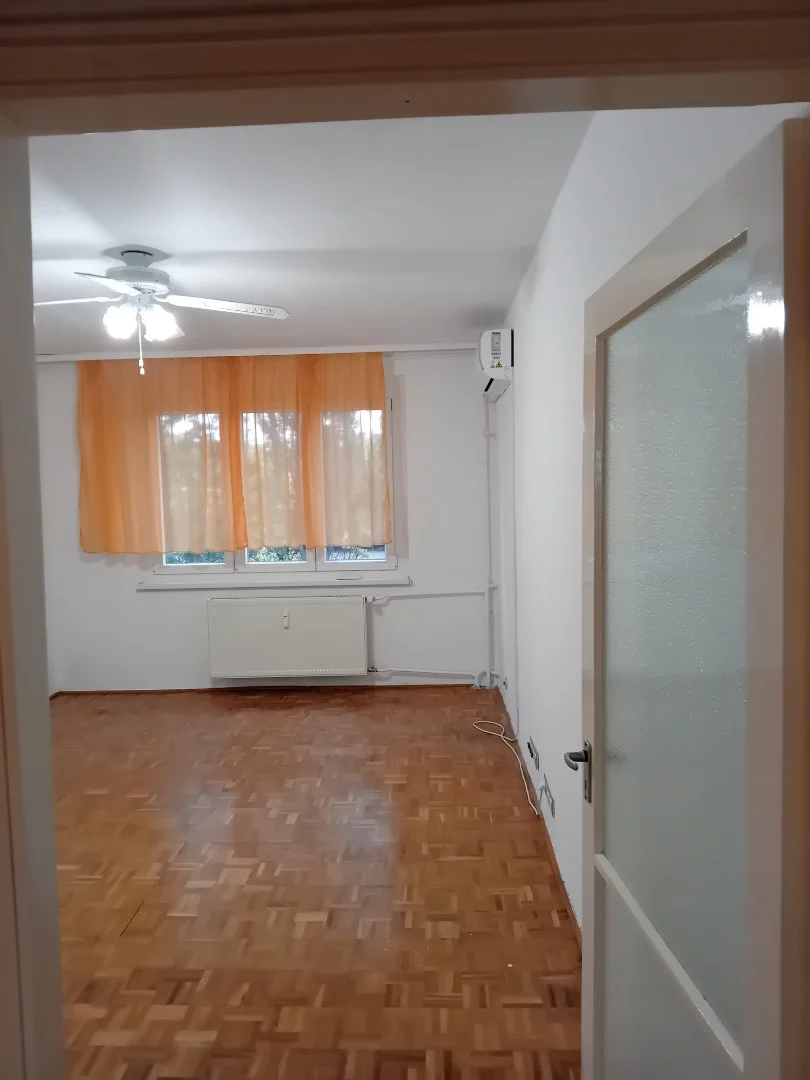 Dunakeszin eladó lakás - Kép 6