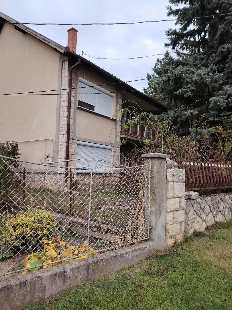 Eladó családi ház Győrött - Kép 3