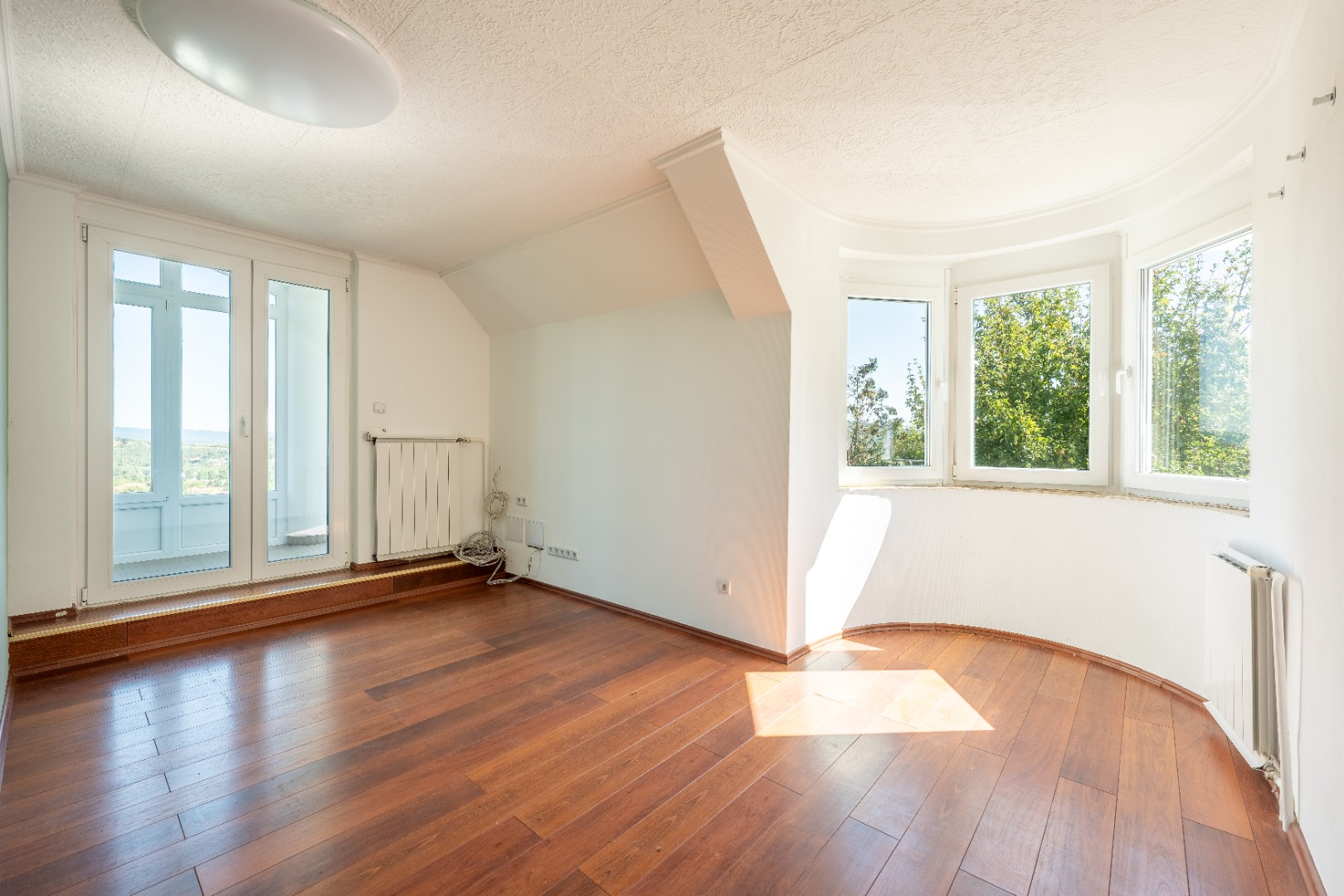 Panorámás Luxus Ikerház Remetekertváros Szívében! - Kép 8