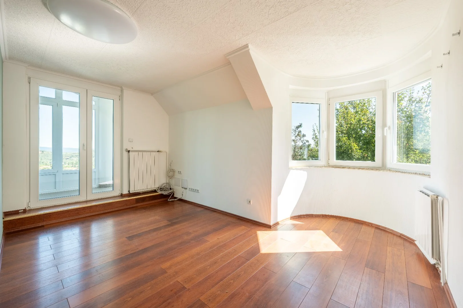 Panorámás Luxus Ikerház Remetekertváros Szívében! - Kép 8