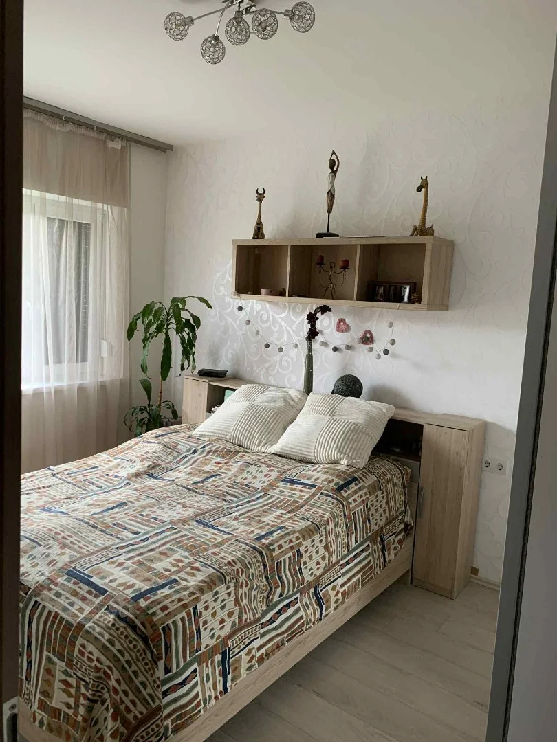 NÍVÓS AMERIKAI KONYHÁS FÖLDSZINTI LAKÁS SAJÁT UDVARRAL. - Kép 10