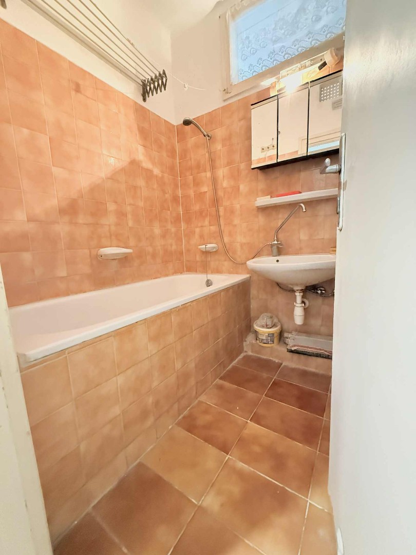 Eladó tégla lakás Miskolcon - Kép 19