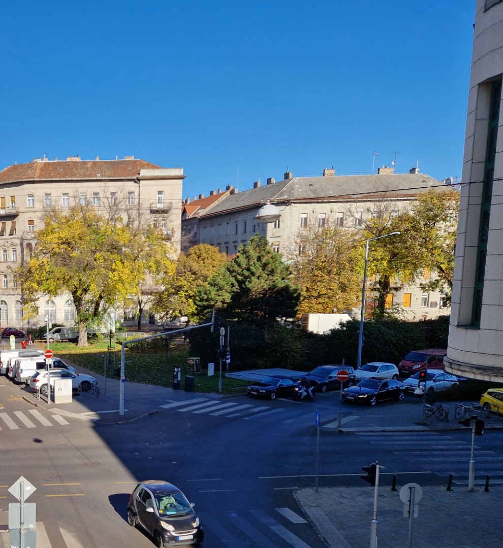 II. kerületi polgári lakás - Kép 11