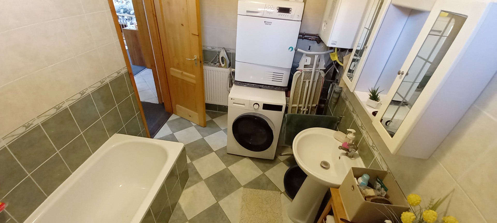 Családi ház 5 szobával eladó Miháldon! - Kép 17