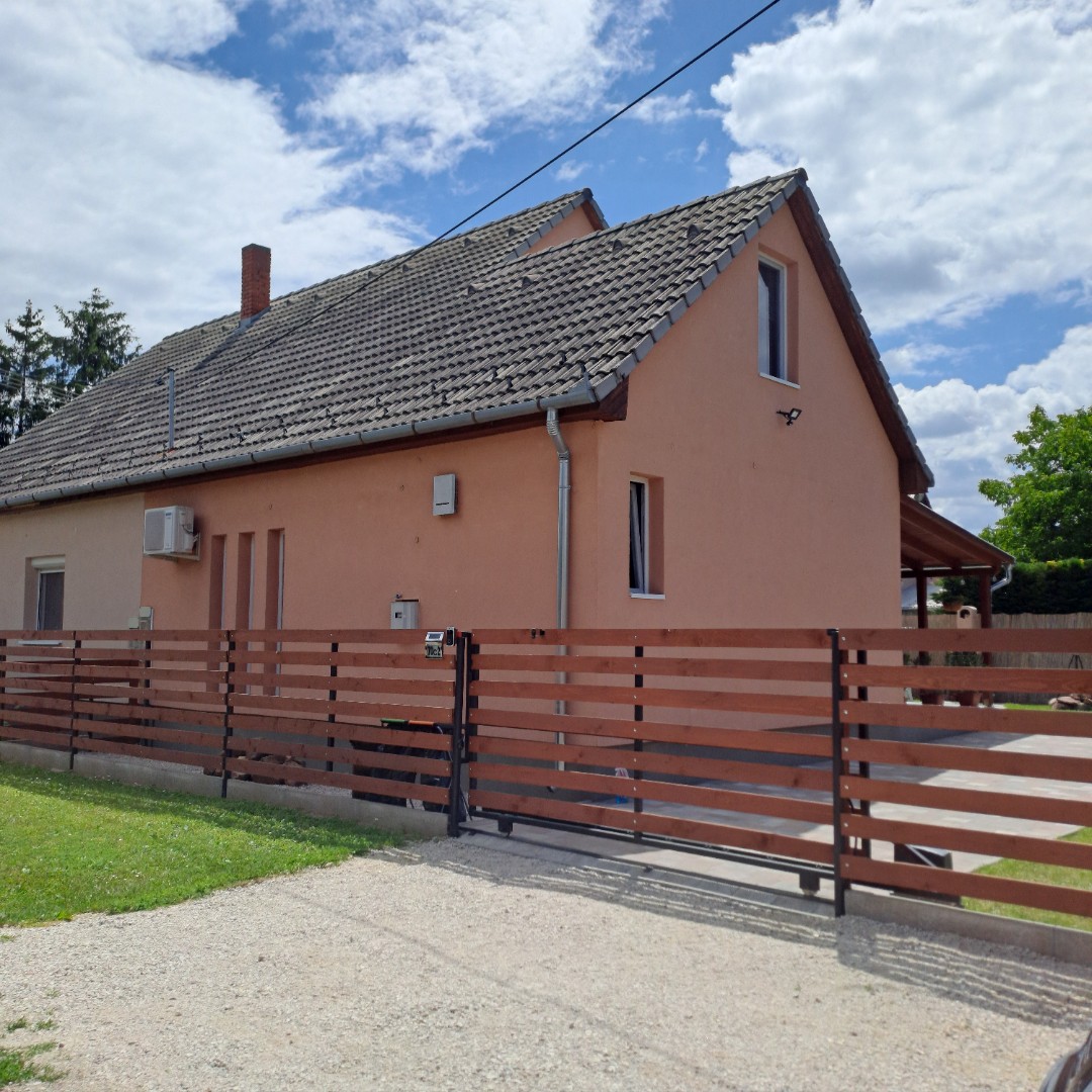 Part közeli házrész Balatonbogáron - Kép 16