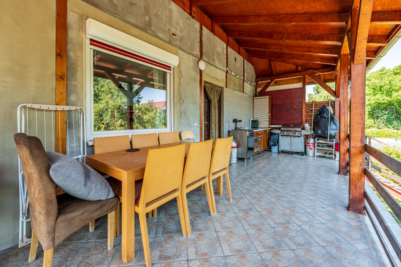 Kétgenerációs Családi Ház Halásztelek Szívében – Vállalkozásra is Ideális! - Kép 7