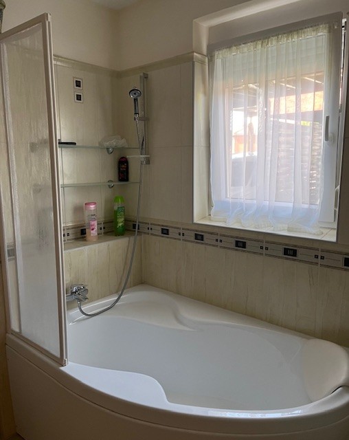 Eladó - Keszthely, lakás 3 családos házban, különbejárat, külön gáz, víz, villany mérő. - Kép 13